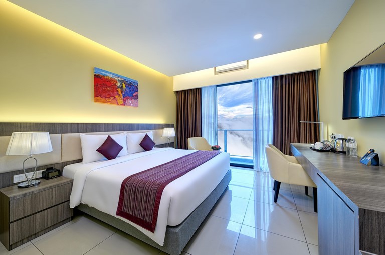 hotel-img